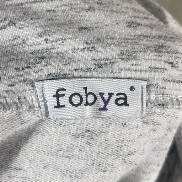 Fobya Polish Light Gray  Crowl Neck Sweater Size XL - Picture 6 of 7